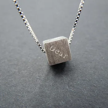 Noi Anti-alergice Scrisori Romantice Dragi Alfabetului Magic Cube Pătrat Argint Placat cu Clavicula Lanț Pandantiv Coliere N041
